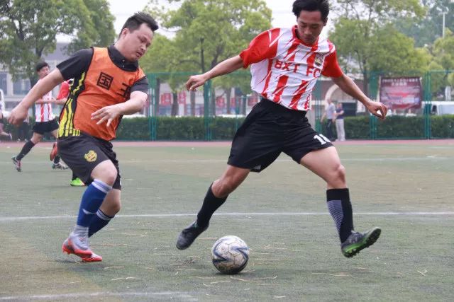 阿森纳女足两度领先被巴黎FC扳平，遗憾收场